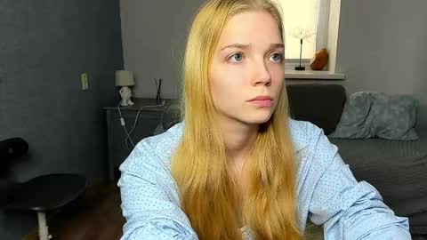 Snapshot of sonyalaviola chatting on 24, 4, 2026 Sofia online show from 24, 4, 2026
