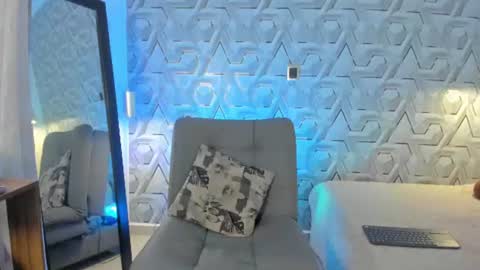 sophie online show from 1, 7, 2026