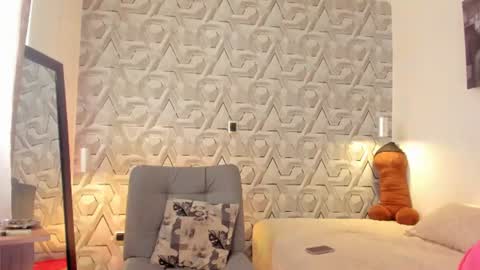 sophie online show from 14, 7, 2026