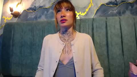 Snapshot of sophi_ramirez chatting on 8, 10, 2025 Sophi online show from 8, 10, 2025