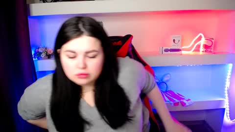 sophia__olsen online show from 17, 1, 2025