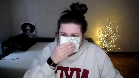 sophia__olsen online show from 17, 4, 2026