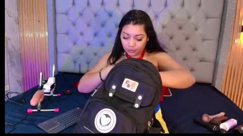 Snapshot of sophia_brunett chatting on 14, 12, 2025 Sophia online show from 14, 12, 2025