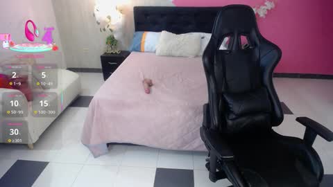 sophia_brunette21 online show from 26, 9, 2025