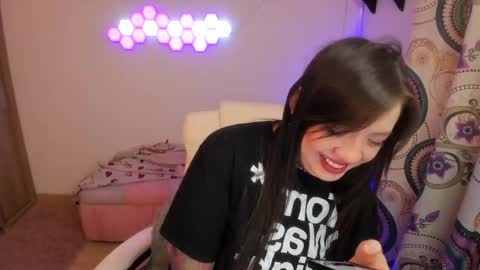 Snapshot of sophia_grants chatting on 28, 4, 2026 sophia_grants online show from 28, 4, 2026