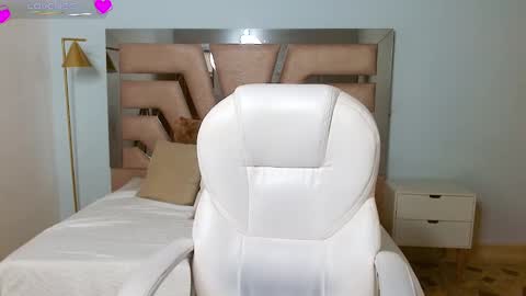 Snapshot of sophia_hadid chatting on 6, 12, 2024 Sophia online show from 6, 12, 2024