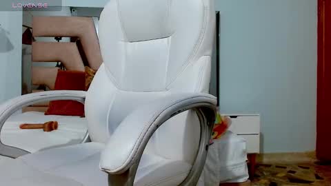 Snapshot of sophia_hadid chatting on 25, 1, 2025 Sophia online show from 25, 1, 2025