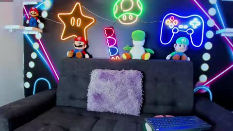 Snapshot of sophia_hoyos_ chatting on 3, 3, 2025 Sophi online show from 3, 3, 2025