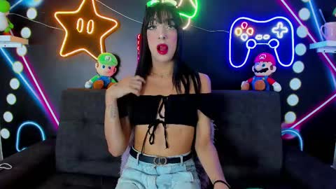 Snapshot of sophia_hoyos_ chatting on 7, 3, 2025 Sophi online show from 7, 3, 2025