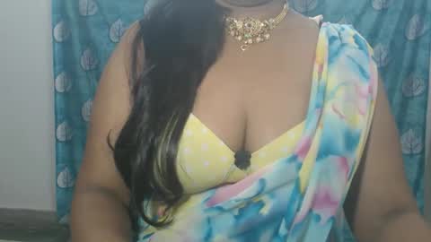 Snapshot of sophia_indian chatting on 5, 6, 2026 Sophia Tamil online show from 5, 6, 2026