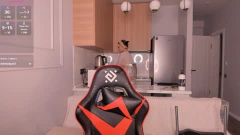 QUEEN OF SQUIRT online show from 20, 1, 2025