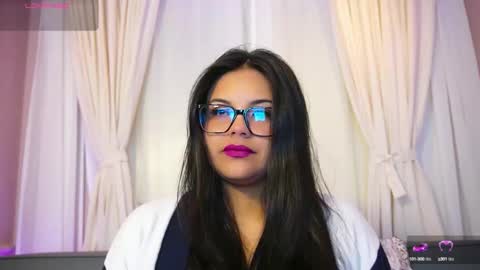 Snapshot of sophia_wilsonn_ chatting on 15, 9, 2025 Sofi online show from 15, 9, 2025
