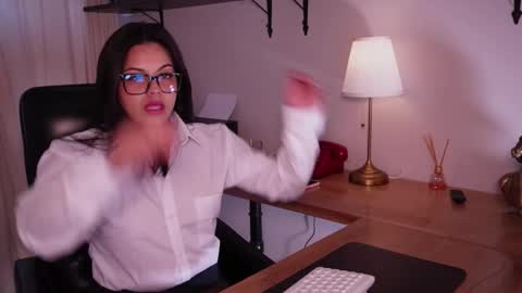 Snapshot of sophia_wilsonn_ chatting on 23, 9, 2025 Sofi online show from 23, 9, 2025
