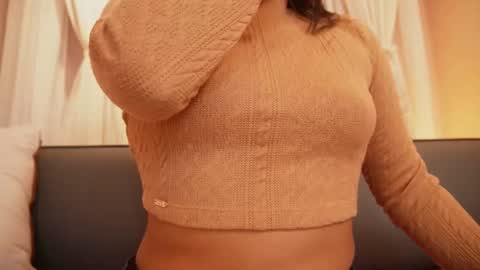 Snapshot of sophia_wilsonn_ chatting on 10, 10, 2025 Sofi online show from 10, 10, 2025