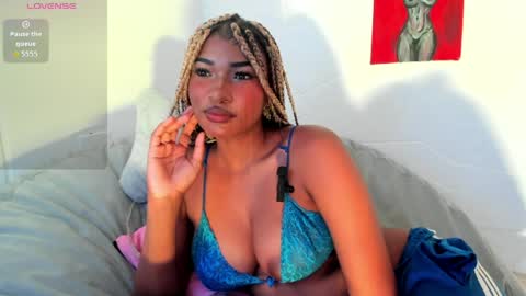 Sophie online show from 11, 4, 2026