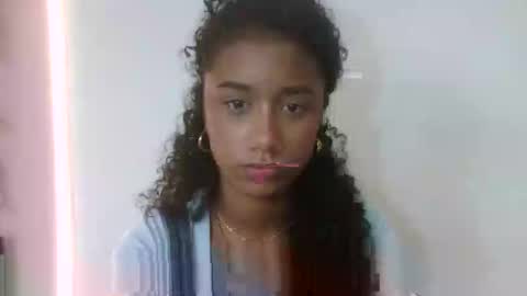 Snapshot of sophiacastro19 chatting on 6, 2, 2026 Sophia online show from 6, 2, 2026