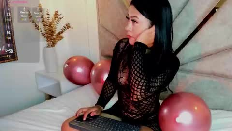 Snapshot of sophiacortes chatting on 5, 10, 2025 sophia cortes online show from 5, 10, 2025