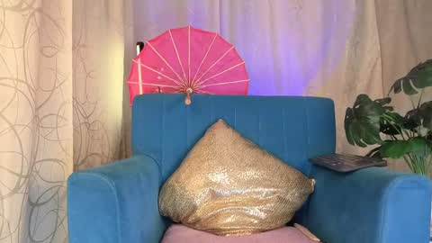 Snapshot of sophiadumont chatting on 8, 5, 2026 Sophia online show from 8, 5, 2026
