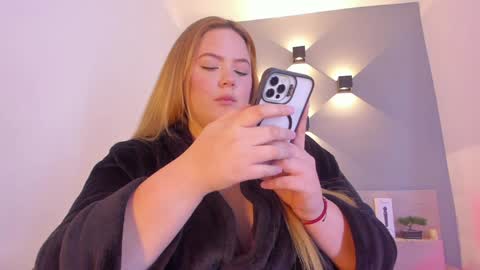 Snapshot of sophiarossee chatting on 28, 1, 2025 Sofi online show from 28, 1, 2025