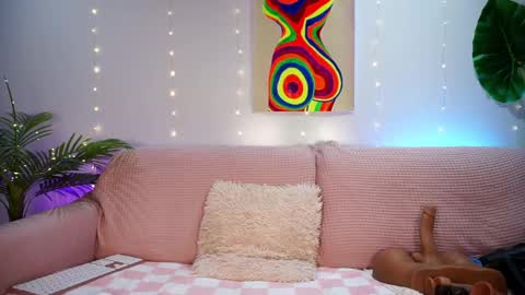 Snapshot of sophiasapphire98 chatting on 2, 1, 2025 SophiaSapphire online show from 2, 1, 2025