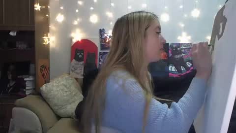 SophiaSonata online show from 19, 2, 2025