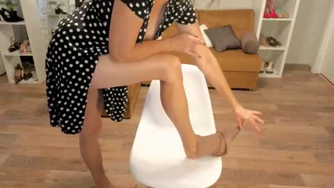 Sophie online show from 7, 11, 2025