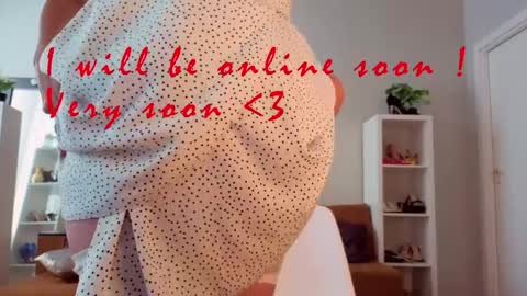 Sophie online show from 5, 4, 2026