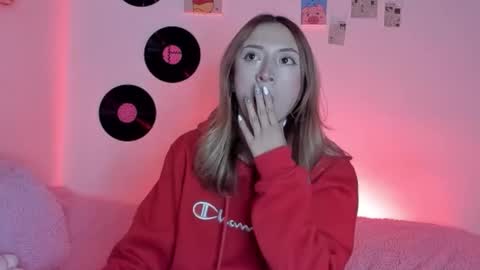 Sophie online show from 19, 10, 2025