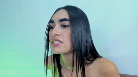 Snapshot of sophie_deargb chatting on 3, 2, 2025 Sofia  santodomingo online show from 3, 2, 2025