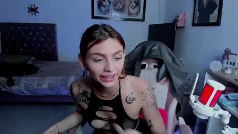 sophie doll online show from 26, 11, 2025