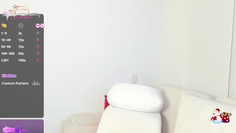 Snapshot of sophie_evanss_ chatting on 29, 12, 2024   online show from 29, 12, 2024