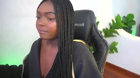 Sophie online show from 5, 6, 2026