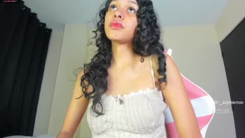 Snapshot of sophie_moo chatting on 14, 5, 2026 Sophie online show from 14, 5, 2026