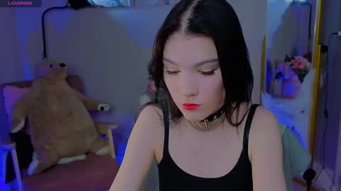 sophie_nomenal_ online show from 27, 10, 2025