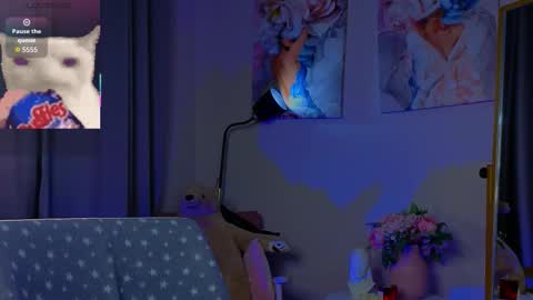 sophie_nomenal_ online show from 25, 11, 2025