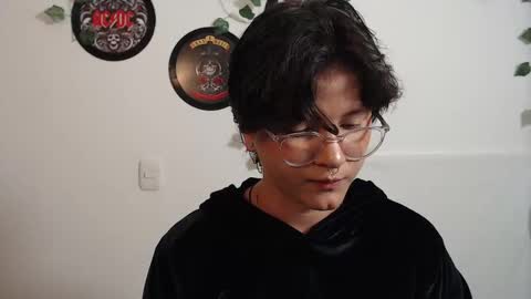 sophie_ross1 online show from 2, 10, 2025