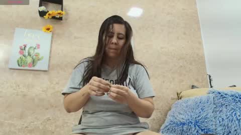 Snapshot of sophie_tyler25 chatting on 1, 6, 2026 SOPHIE TYLER online show from 1, 6, 2026