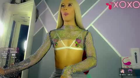 sophie_vall online show from 21, 10, 2025