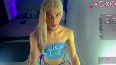 sophie_vall online show from 18, 11, 2025