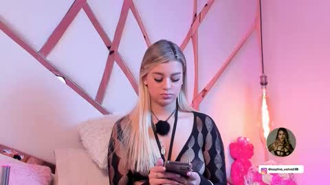 Sophie online show from 27, 3, 2026