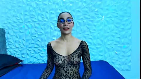 sophie_willow online show from 16, 4, 2026