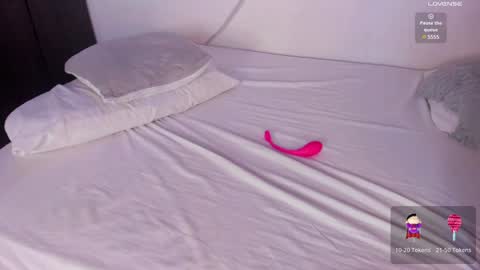 sophiecanbrook1 online show from 12, 1, 2025