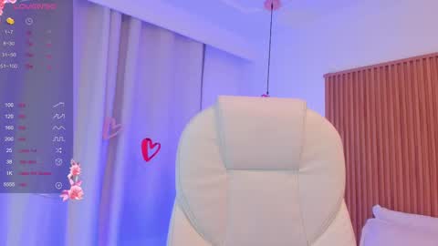 Snapshot of sophiecherry_ chatting on 19, 2, 2025 Sophie IG sophiecherry es online show from 19, 2, 2025