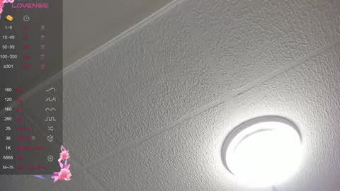 Snapshot of sophiecherry_ chatting on 10, 3, 2025 Sophie IG sophiecherry es online show from 10, 3, 2025