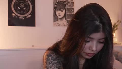 Sophiee  online show from 28, 9, 2025