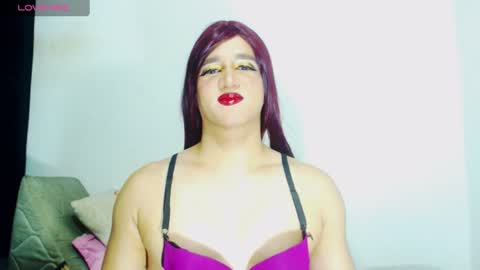 sophiehillsxo online show from 13, 6, 2026
