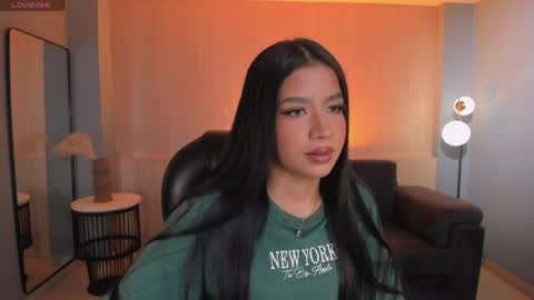 Sophie Houston online show from 2, 6, 2026