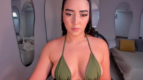 Snapshot of sophielanne chatting on 8, 3, 2026 Sophie online show from 8, 3, 2026