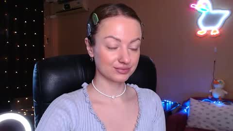 sophieleroux online show from 15, 3, 2026