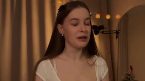 Snapshot of sophiephoria chatting on 15, 12, 2024 Sophie Next stream 3 online show from 15, 12, 2024